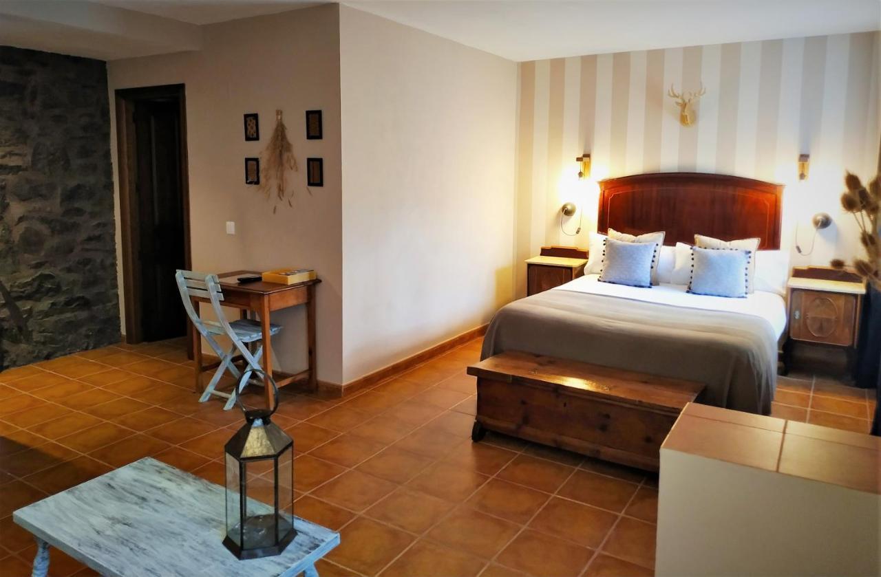 Hotel Rural Curia El Castellar Exterior photo