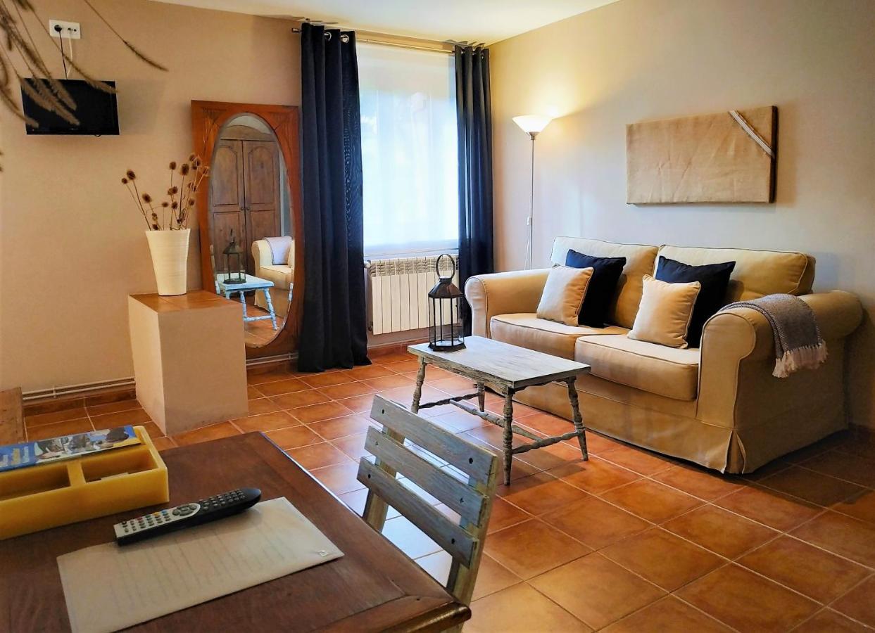Hotel Rural Curia El Castellar Exterior photo